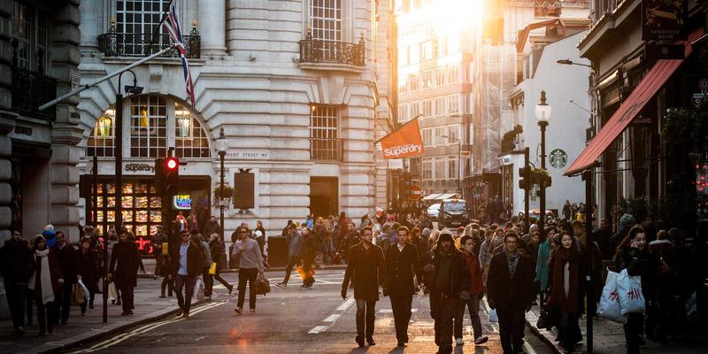 福纳瓦如何通过第三方服务集成重塑旅行体验：打造智能目的地推荐引擎